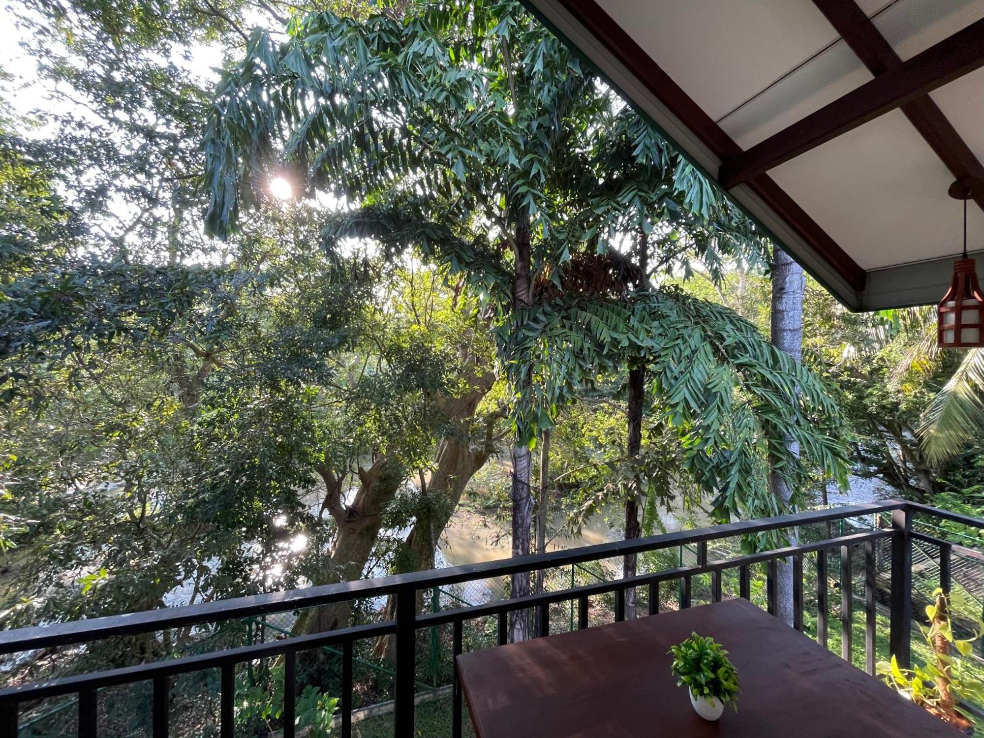 Yala Safari River View Hotel 蒂瑟默哈拉默 外观 照片