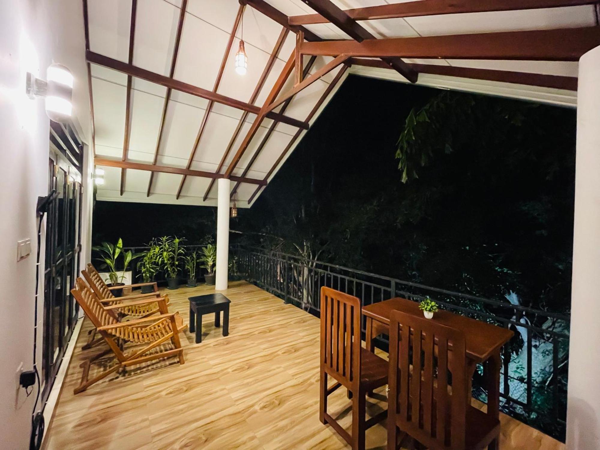 Yala Safari River View Hotel 蒂瑟默哈拉默 外观 照片