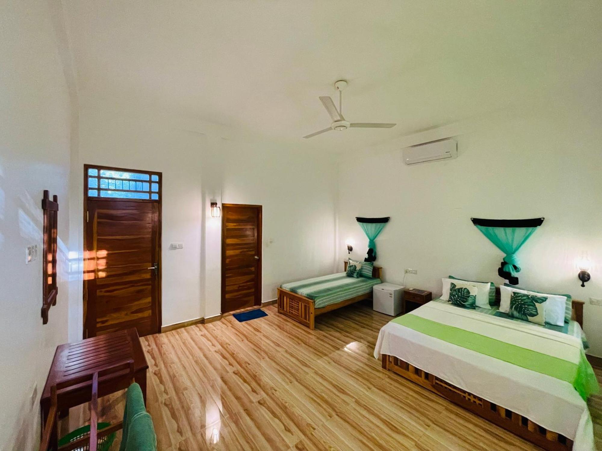 Yala Safari River View Hotel 蒂瑟默哈拉默 外观 照片