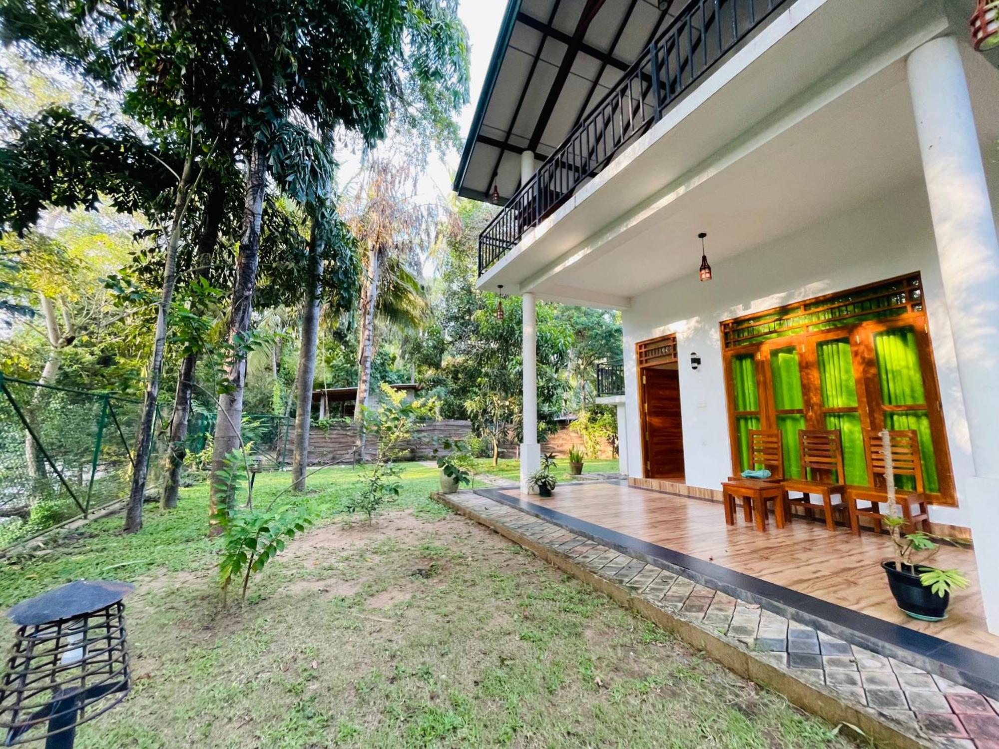 Yala Safari River View Hotel 蒂瑟默哈拉默 外观 照片